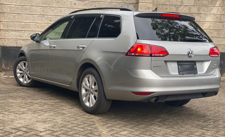 2014 Volkswagen Golf TSI Variant