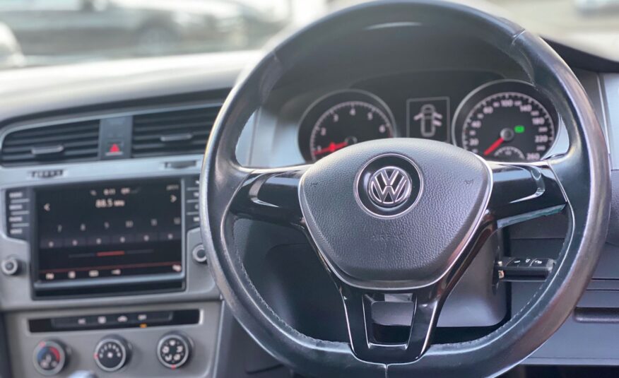 2014 Volkswagen Golf TSI Variant