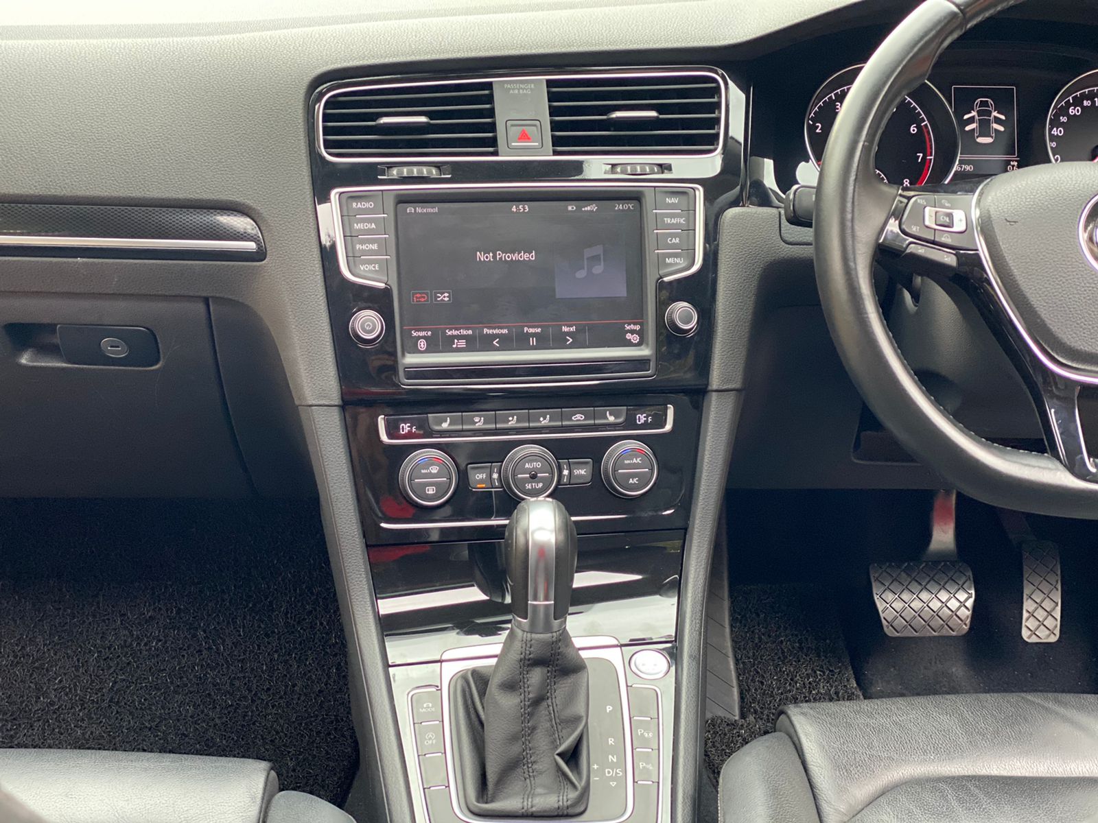2014 Volkswagen Golf TSI