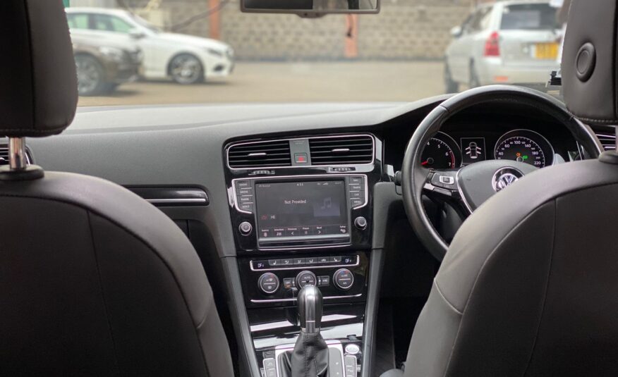 2014 Volkswagen Golf TSI