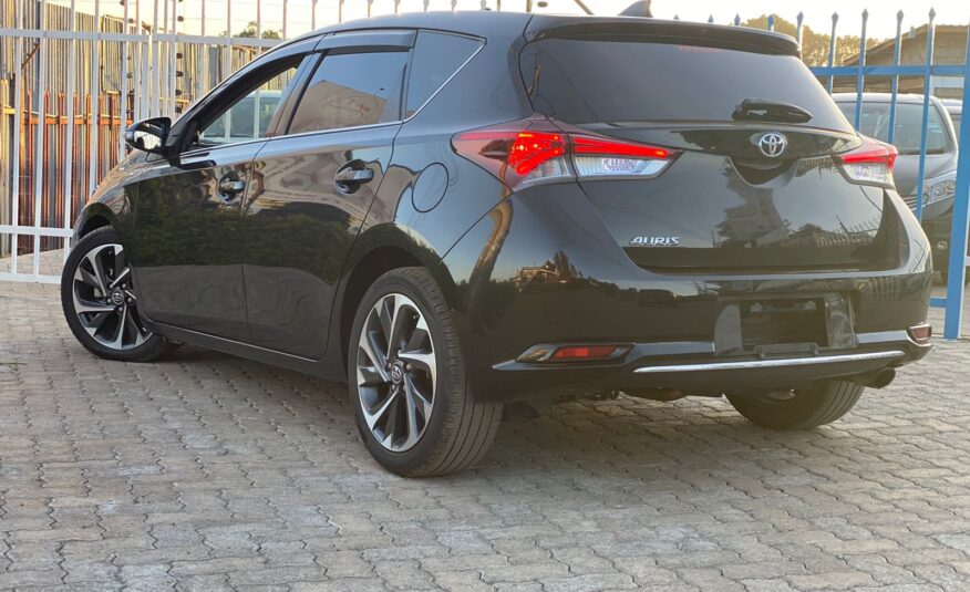 2015 Toyota Auris GR