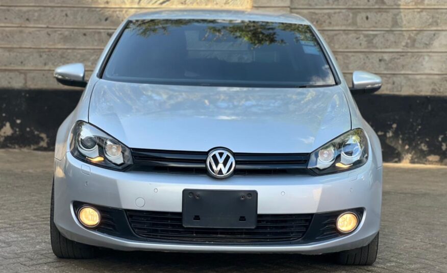 2011 Volkswagen Golf TSI Highline