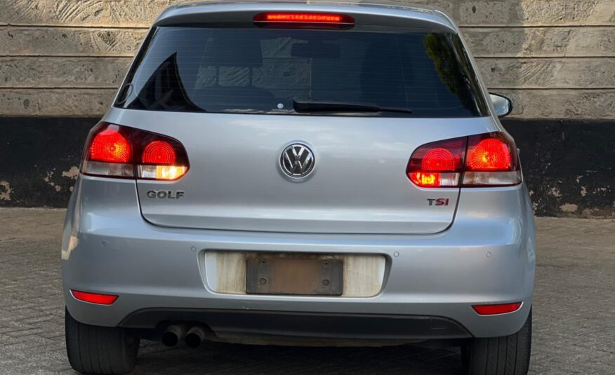 2011 Volkswagen Golf TSI Highline