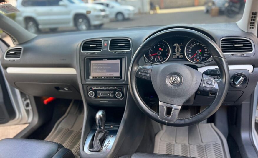 2011 Volkswagen Golf TSI Highline