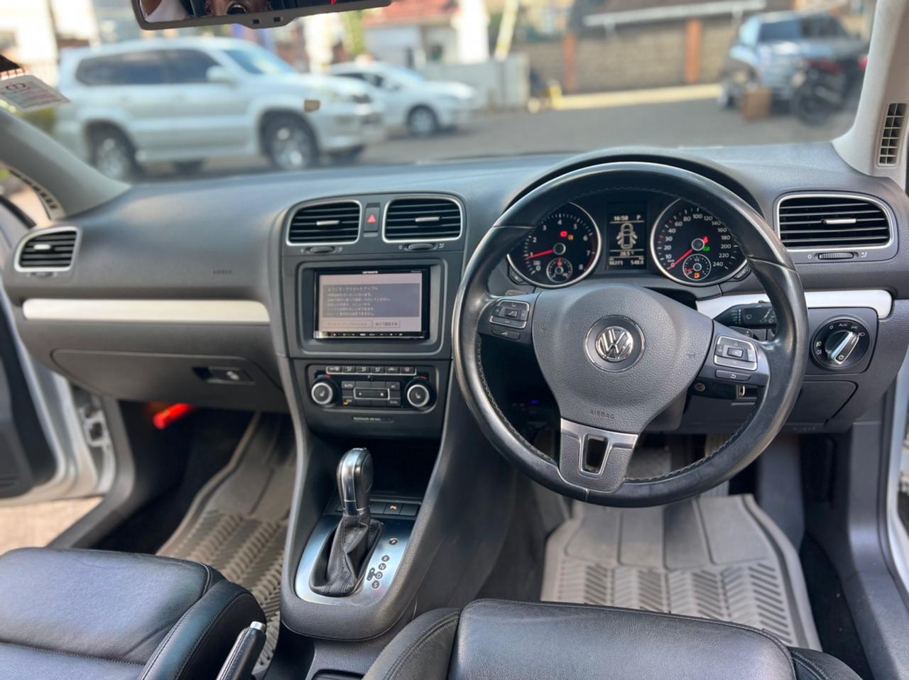 2011 Volkswagen Golf TSI Highline