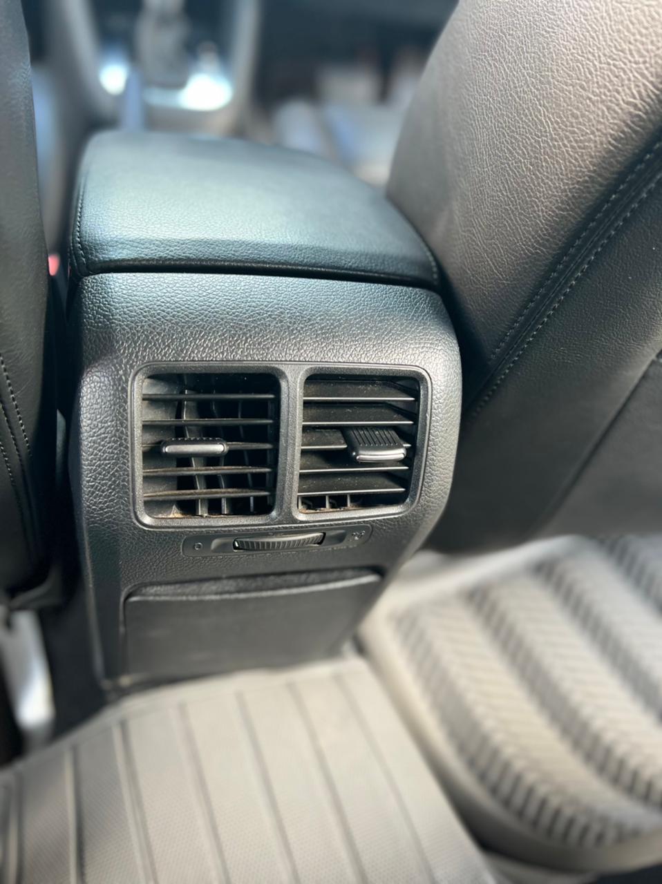 2011 Volkswagen Golf TSI Highline
