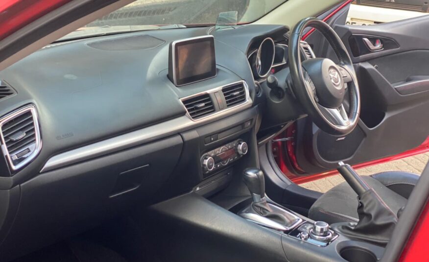 2014 Mazda Axela Hatchback