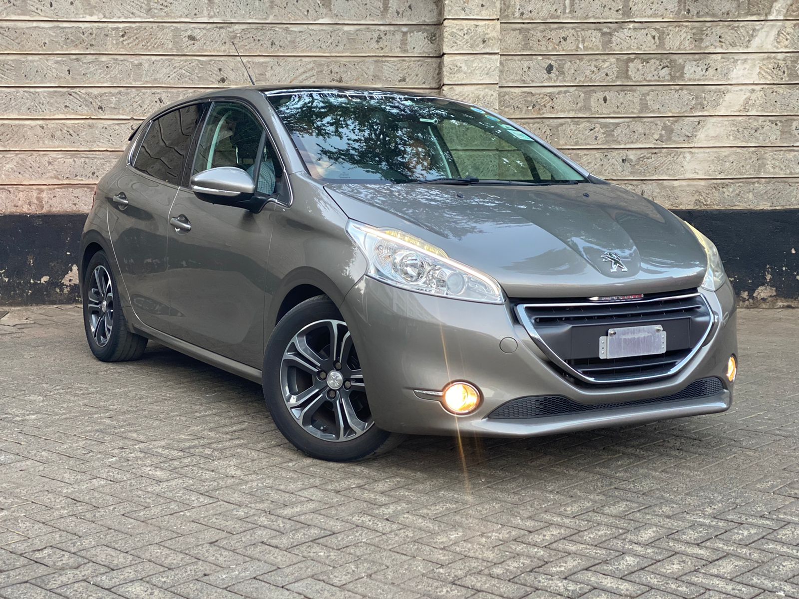 2014 Peugeot 208
