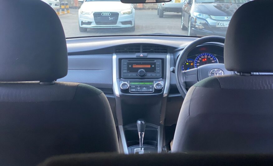 2014 Toyota Fielder
