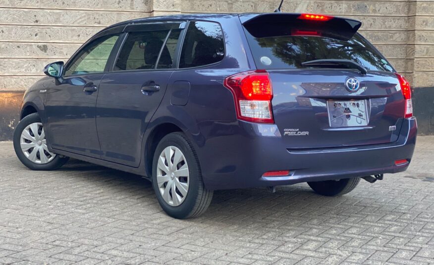 2014 Toyota Fielder