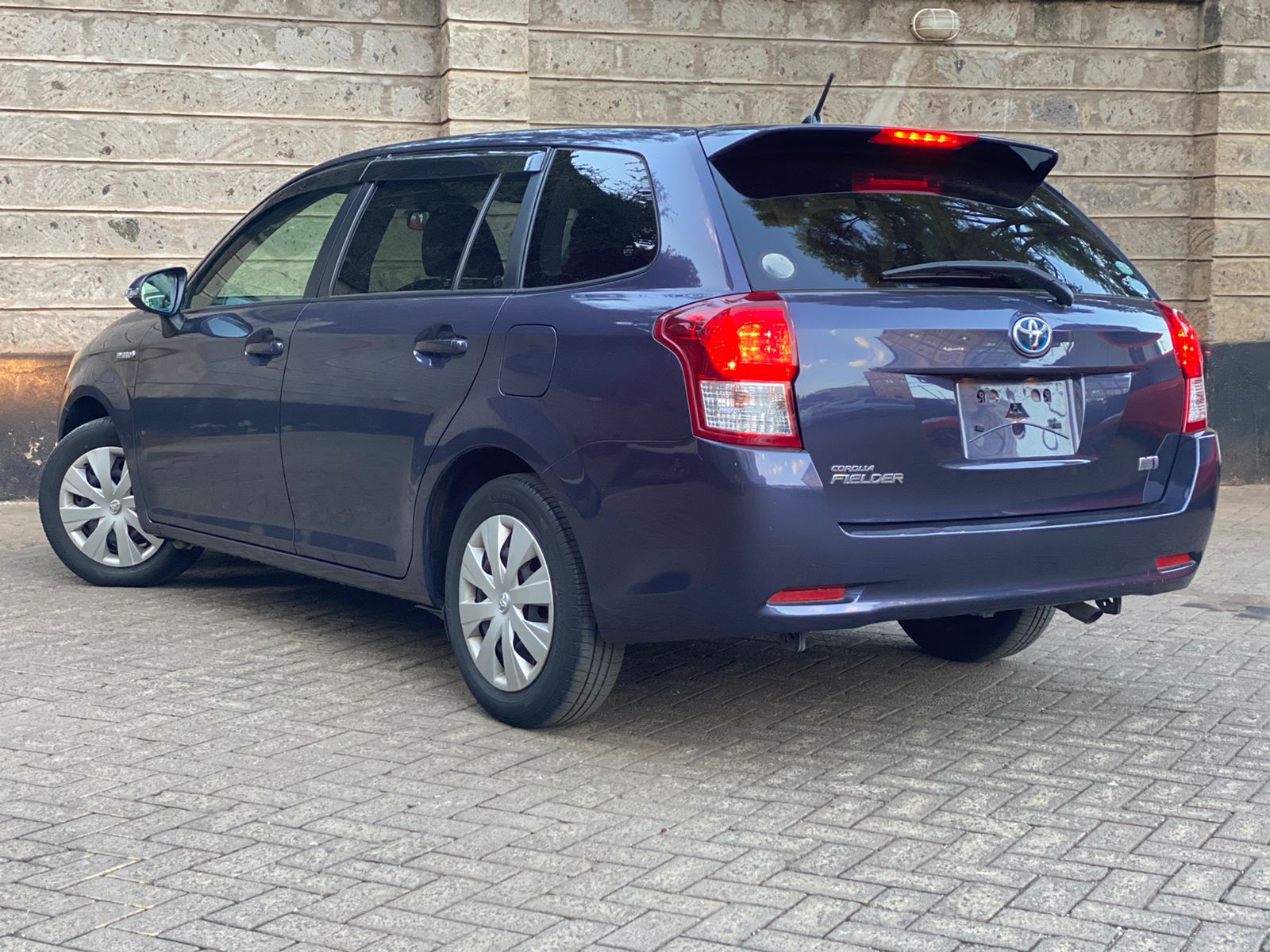 2014 Toyota Fielder