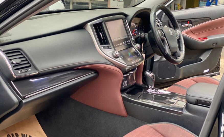 2014 Toyota Royal Crown Athlete S
