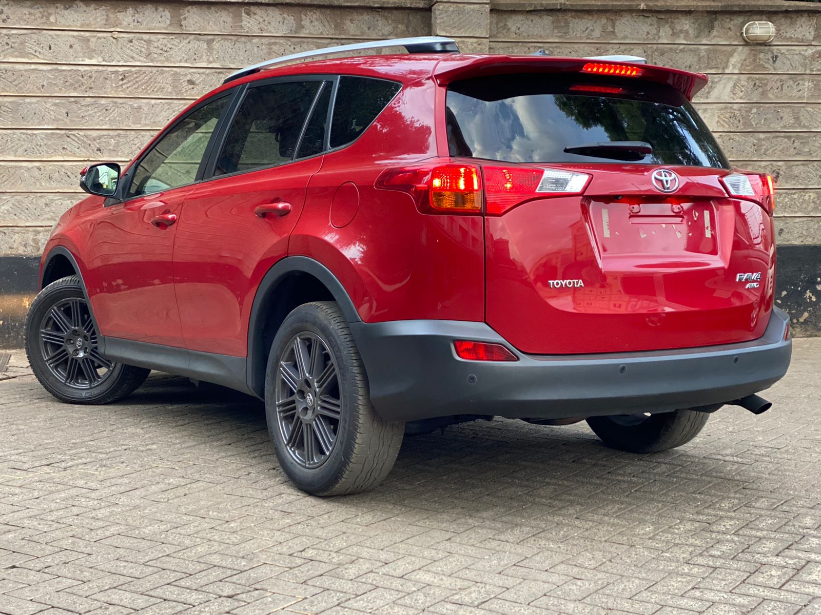 2015 Toyota RAV4 (New Shape)
