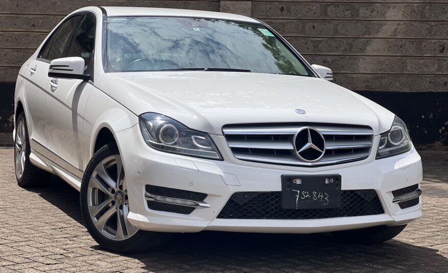 2013 Mercedes  Benz C180