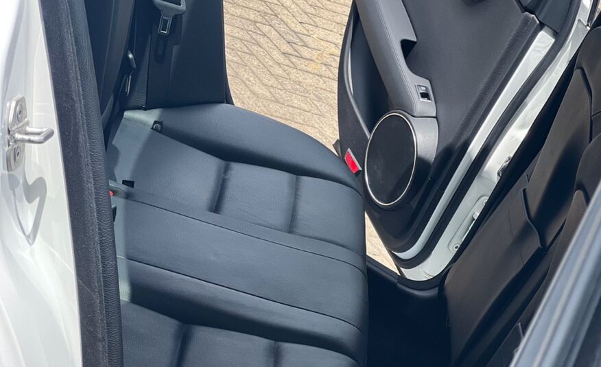 2013 Mercedes  Benz C180