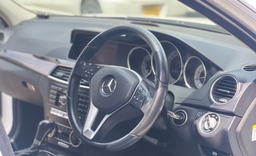 2013 Mercedes  Benz C180