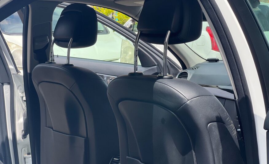 2013 Mercedes  Benz C180