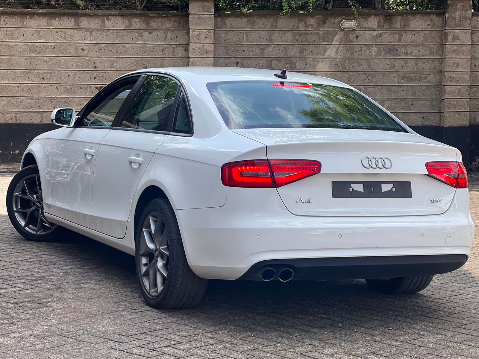 2015 Audi A4