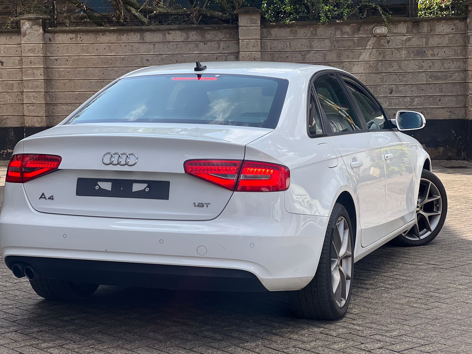 2015 Audi A4