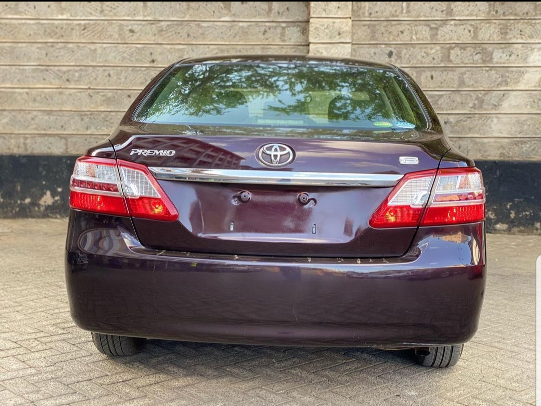 2015 Toyota Premio