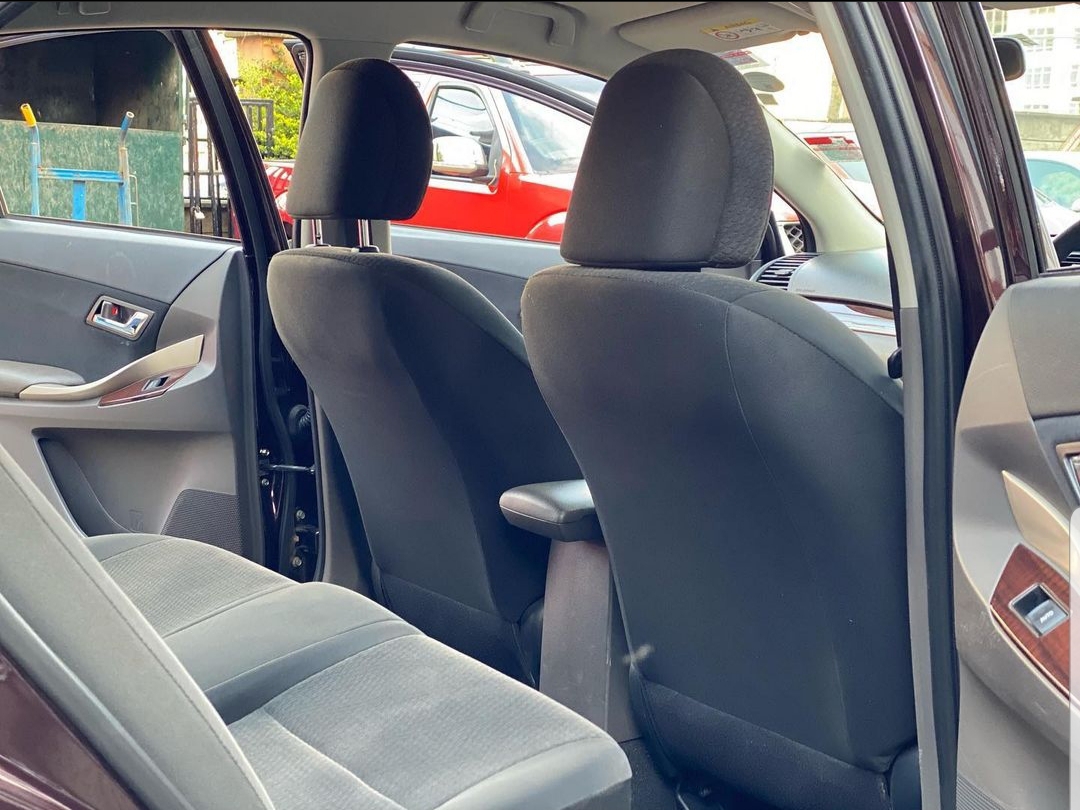 2015 Toyota Premio