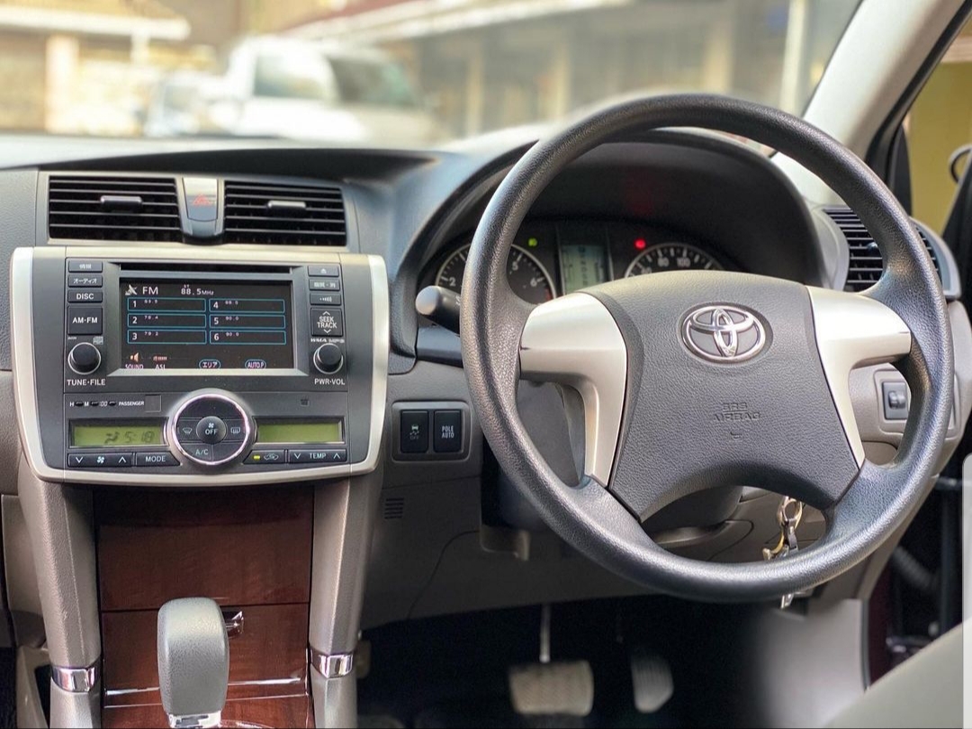 2015 Toyota Premio