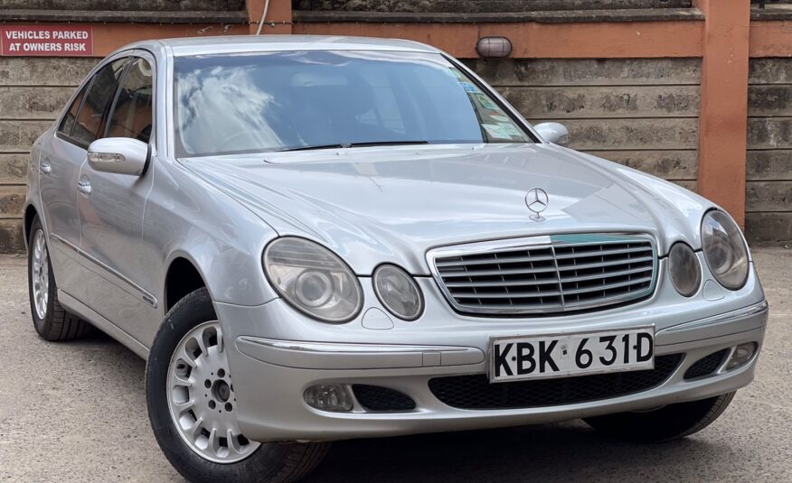 2005 Mercedes Benz E240 W211