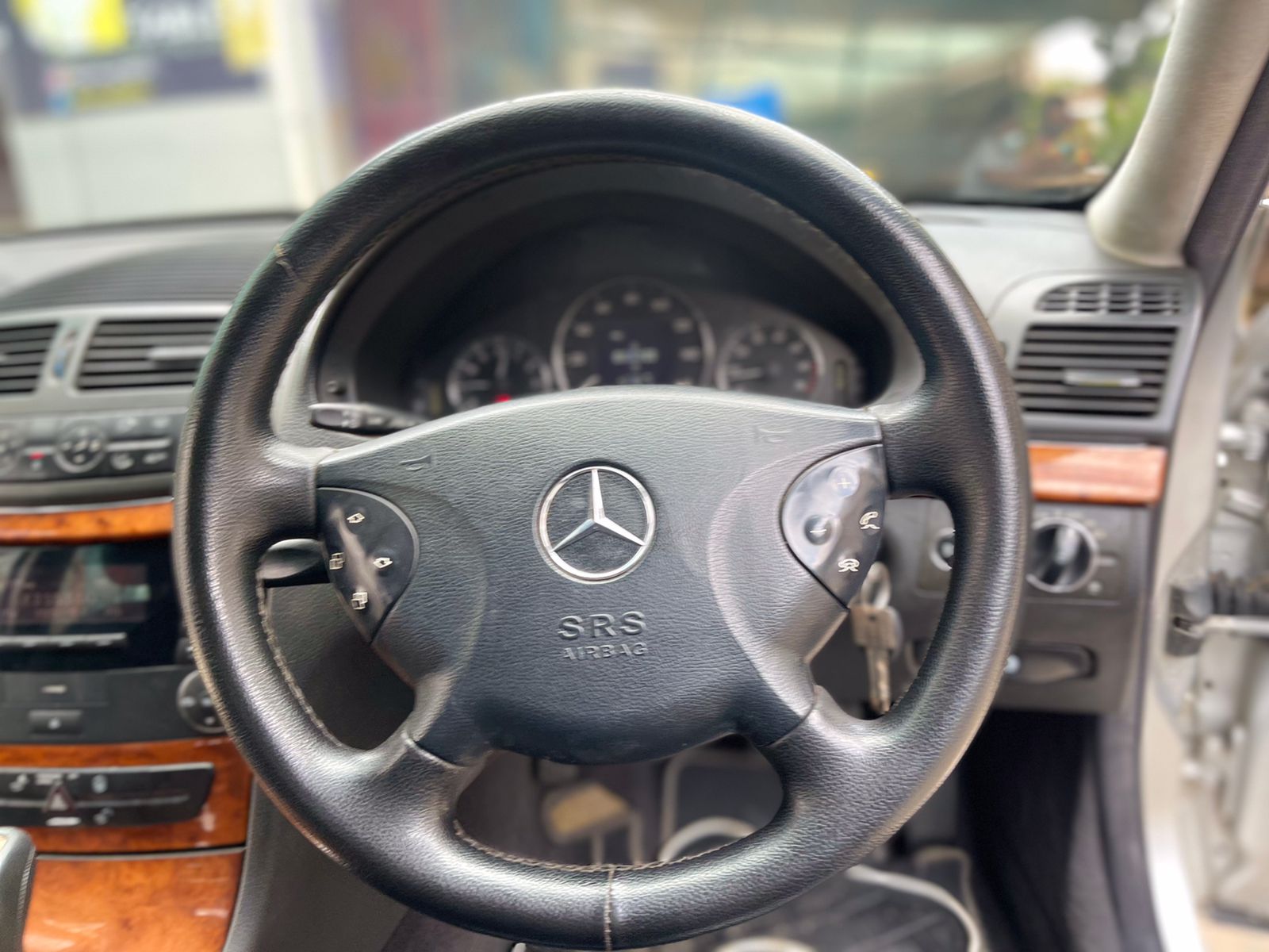 2005 Mercedes Benz E240 W211