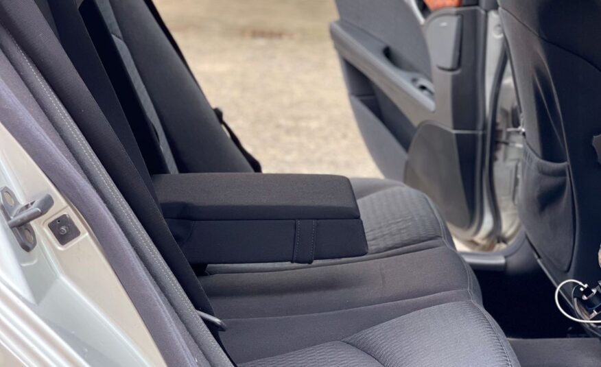2005 Mercedes Benz E240 W211