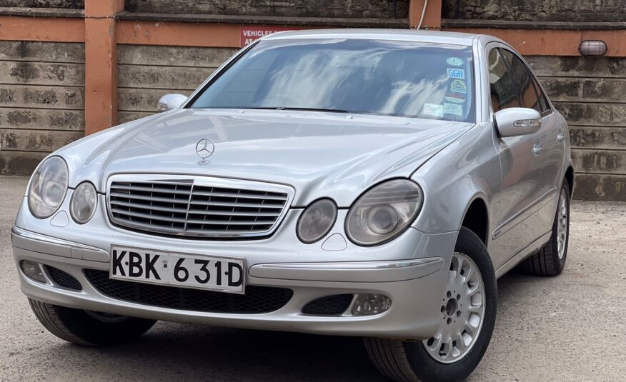 2005 Mercedes Benz E240 W211