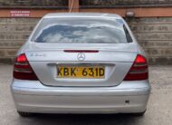2005 Mercedes Benz E240 W211