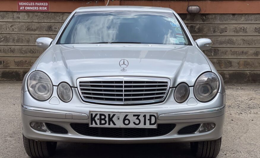 2005 Mercedes Benz E240 W211