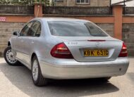 2005 Mercedes Benz E240 W211
