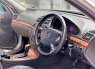 2005 Mercedes Benz E240 W211