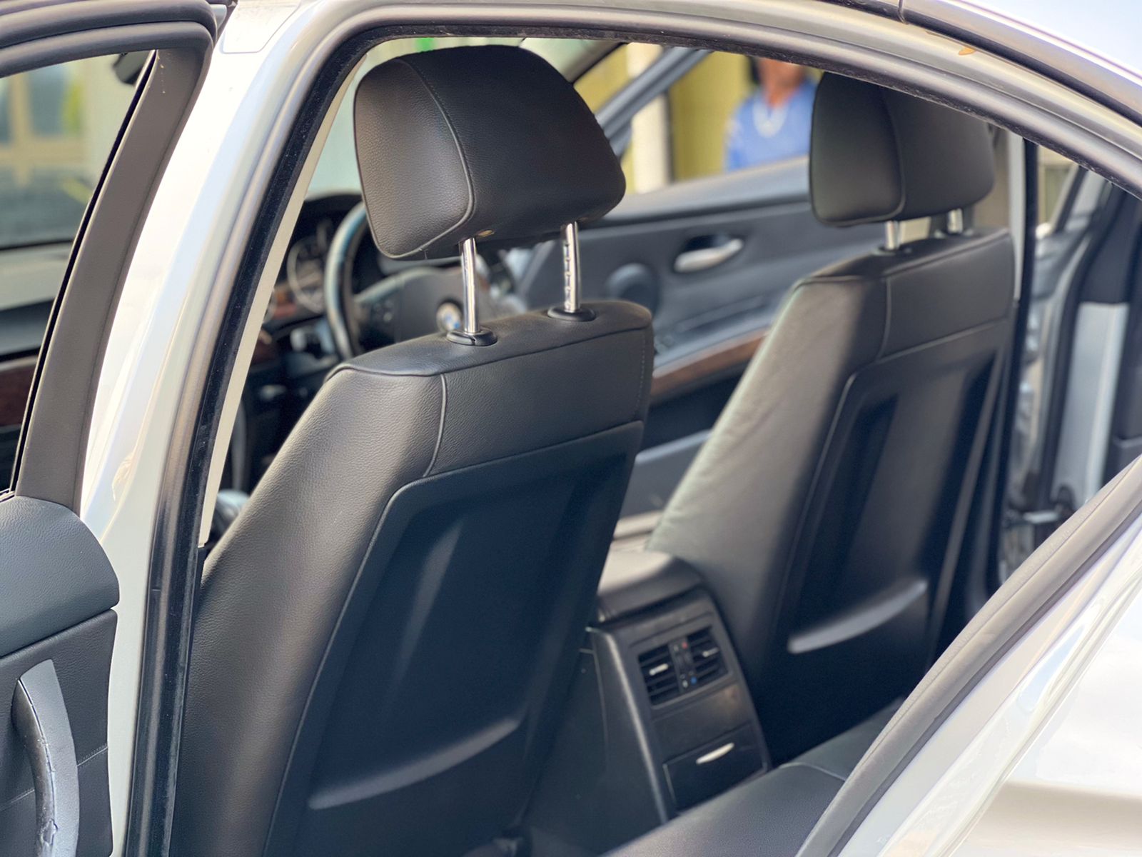 2008 BMW 320i