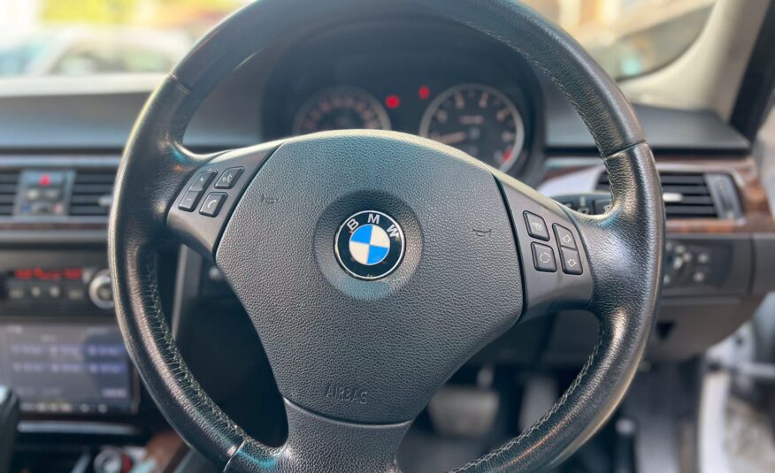 2008 BMW 320i