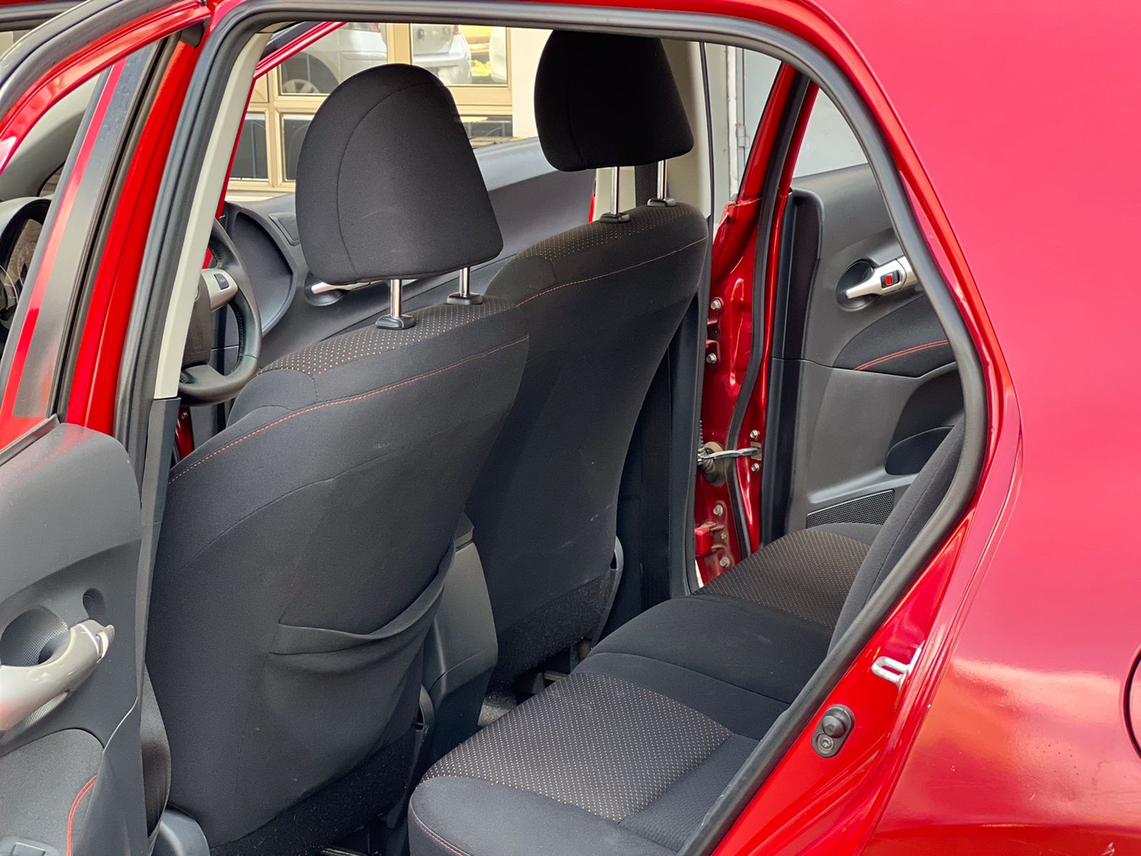 2010 Toyota Auris