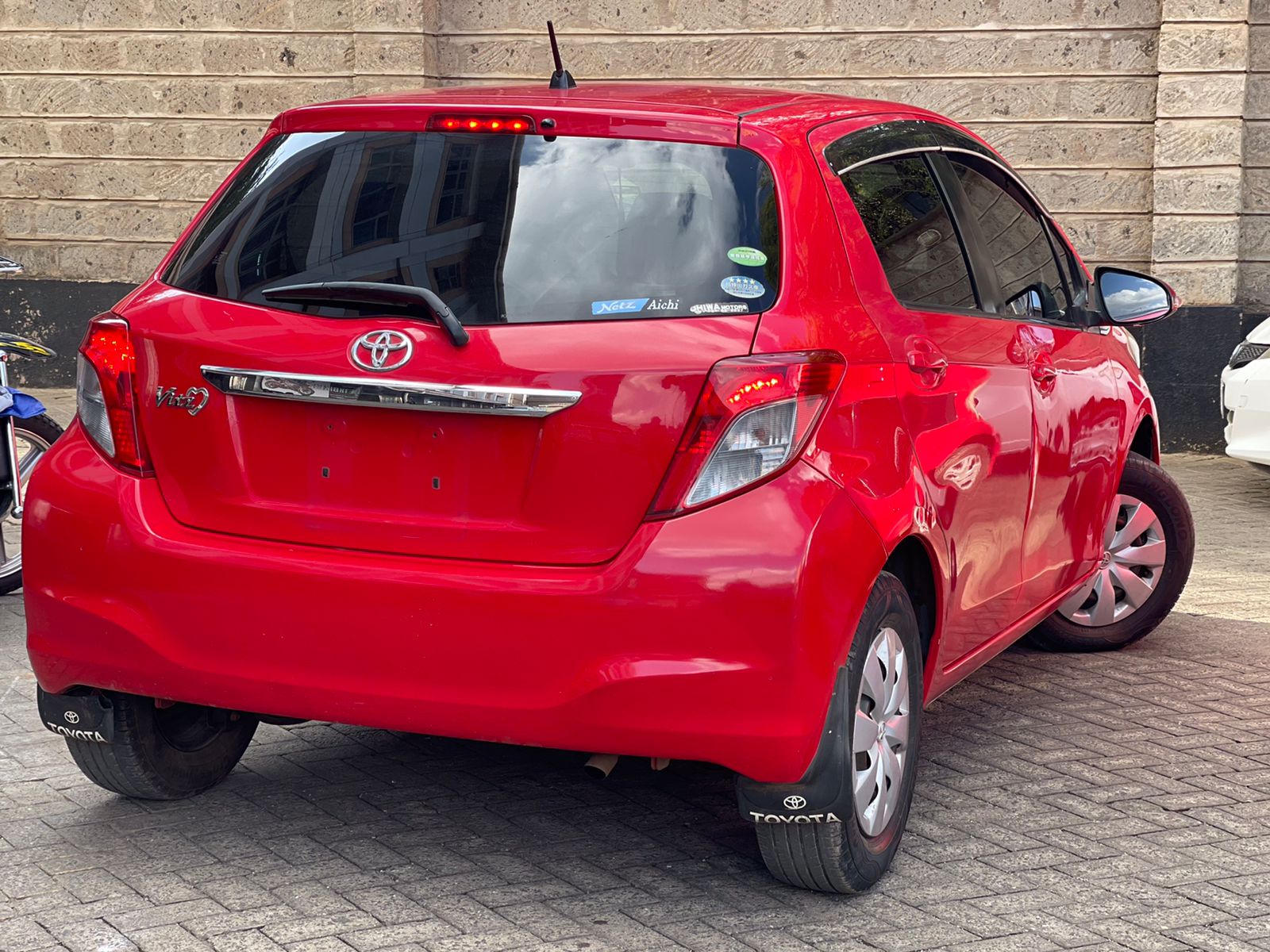 2012 Toyota Vitz