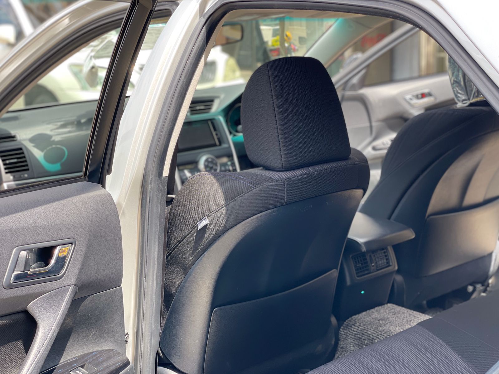2013 Toyota Mark X