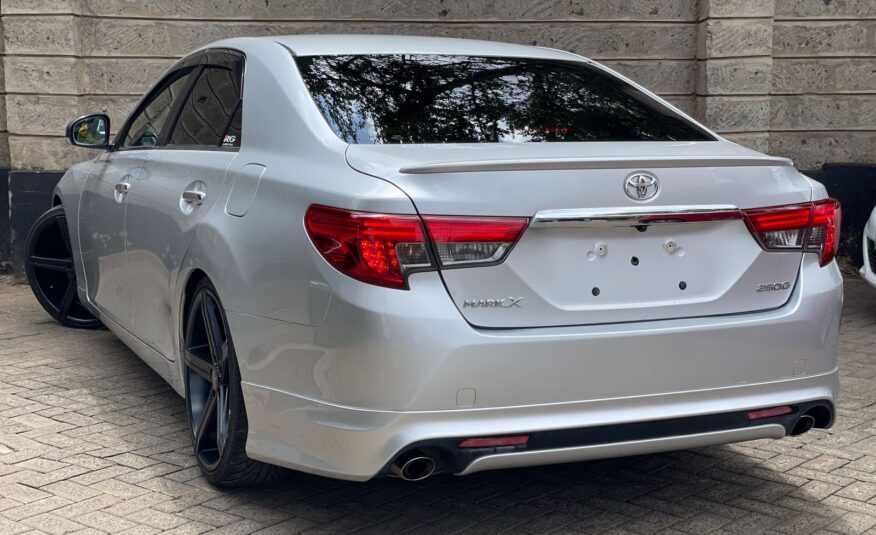 2013 Toyota Mark X