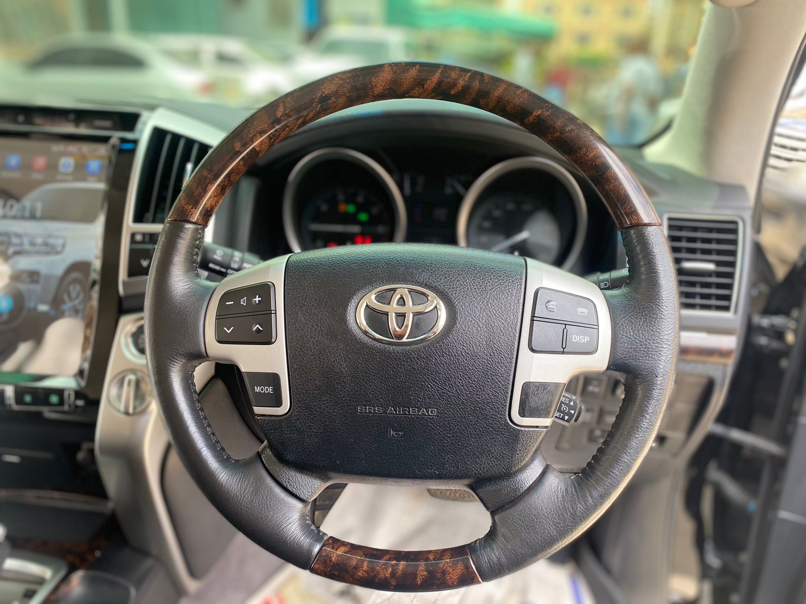 2014 (2020 Facelift) Toyota Landcruiser V8 VX