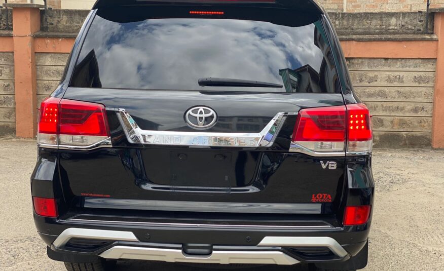 2014 (2020 Facelift) Toyota Landcruiser V8 VX