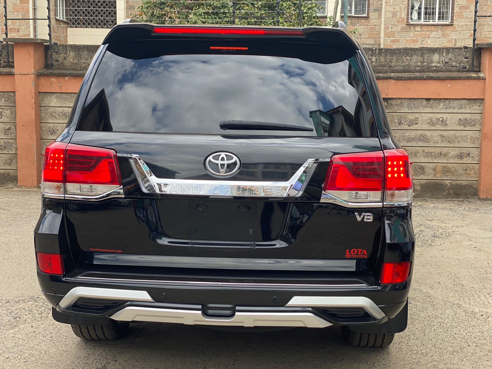 2014 (2020 Facelift) Toyota Landcruiser V8 VX