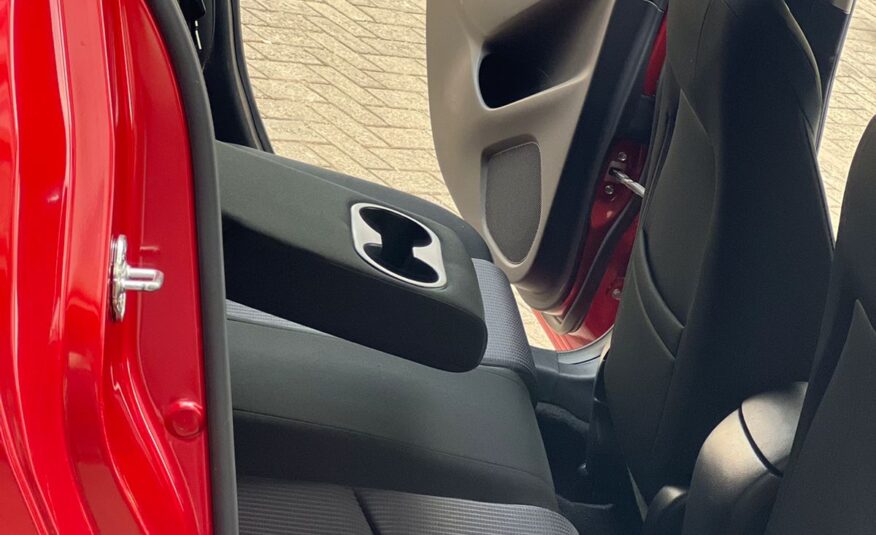 2015 Mazda Axela Red