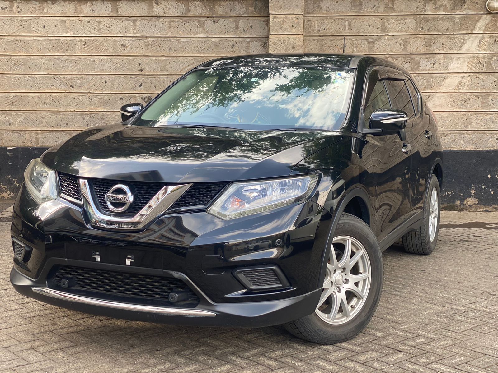 2015 Nissan X-Trail (7 Seater)