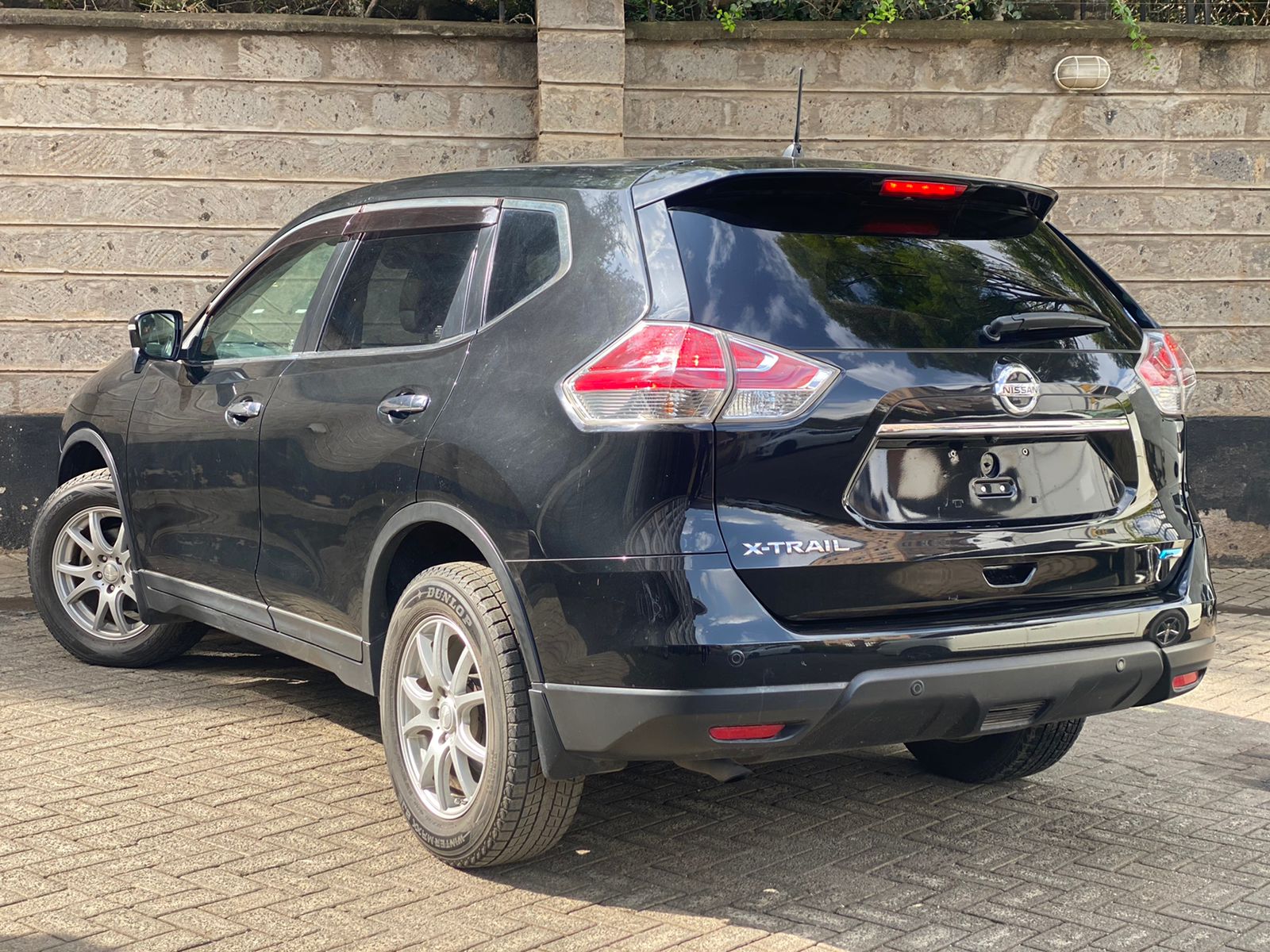 2015 Nissan X-Trail (7 Seater)