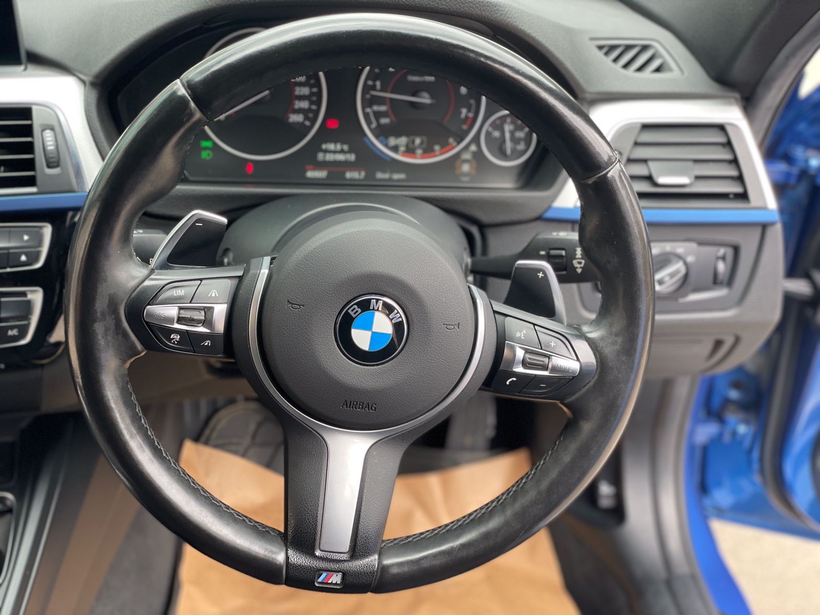 2016 BMW 320i M-Sport