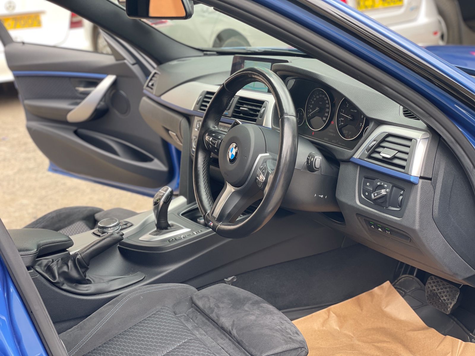 2016 BMW 320i M-Sport