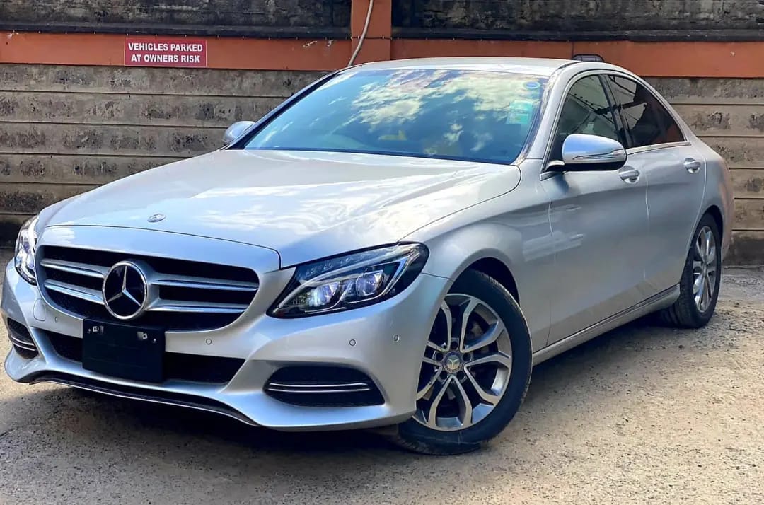 2014 Mercedes Benz C200 (AMG Line)