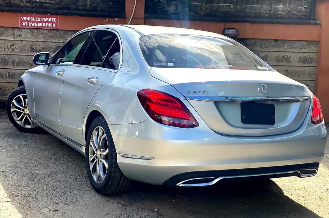 2014 Mercedes Benz C200 (AMG Line)
